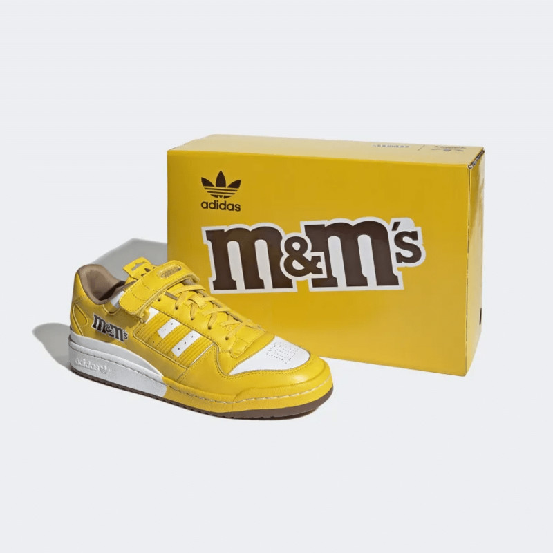 adidas FORUM 84 LOW M&M’S CREW 黄　28 ③ M&M's x adidas Originals Forum Low 84 Collab Drop | Hypebeast
